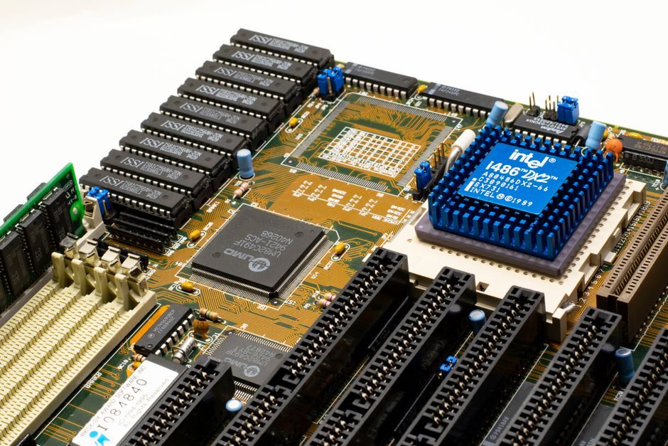 CPU Key Components and Bill of Materials: Die, Package, Firmware
