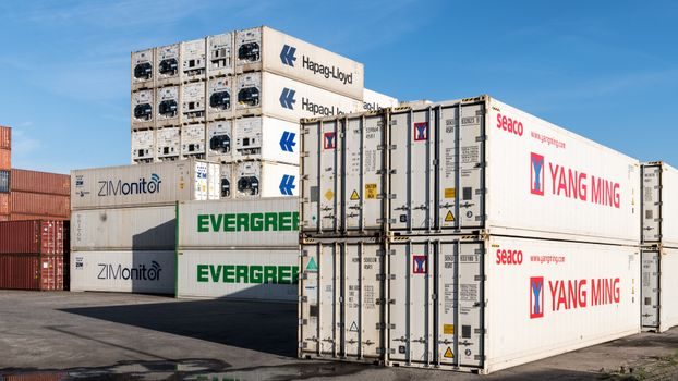 solar panel import and export market data - Import-Side Demand Hubs and Tariff Exposure