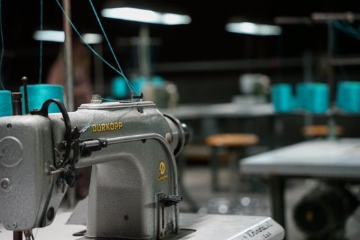 Cut-Off Machine price and cost guide - Manufacturer Type and What It Means for the Quote