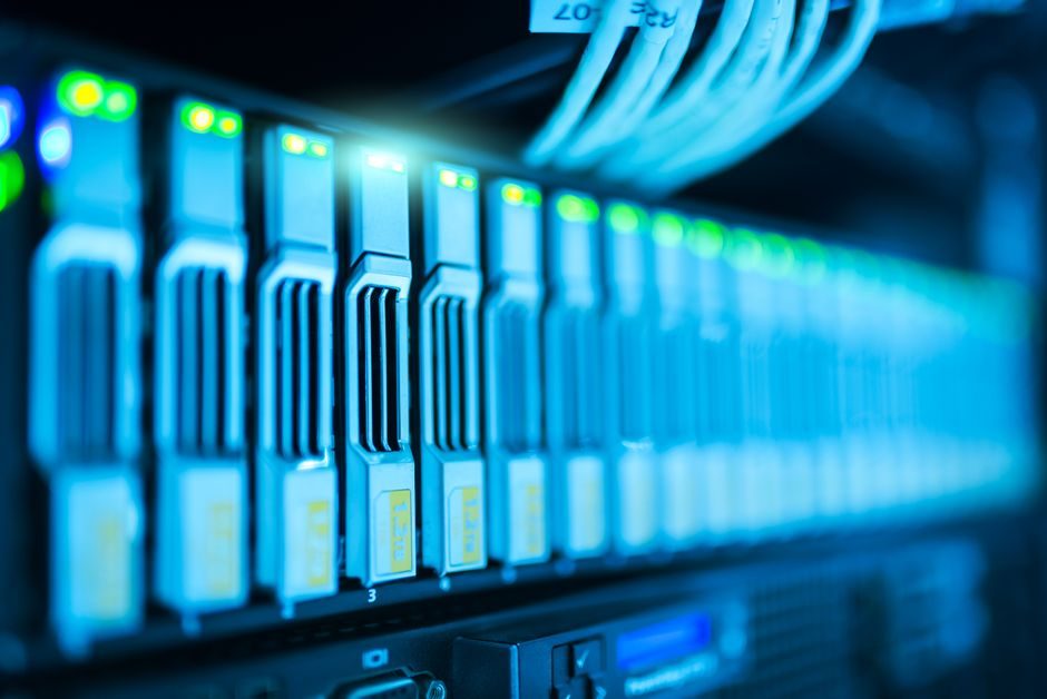 Data Center Manufacturing Equipment Guide 2026: From Wafer Fab to White-Glove Decommission