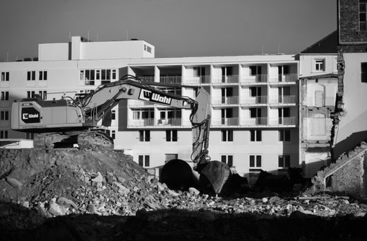 Demolition Hammer price and cost guide - Selection Criteria: Wattage, Impact Energy, Shank, Vibration, Weight