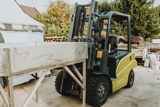 diesel forklift price and cost guide - Operating Cost: Fuel, AdBlue, Tyres, Filters