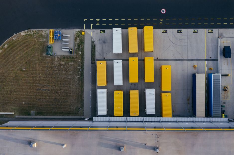 Dock Leveler TCO: 15-25 Year Cost Stack Across Hydraulic, Mechanical, and Air-Powered