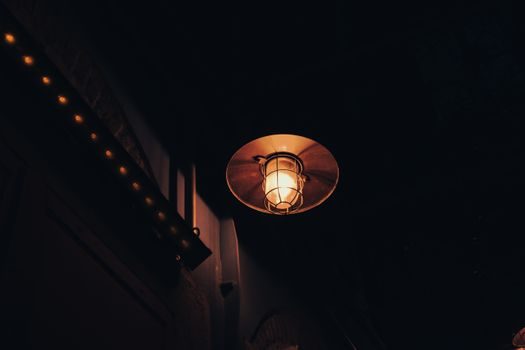 Explosion-Proof Lighting selection criteria - Who Should NOT Pick the Lowest-Cost Ex Fixture