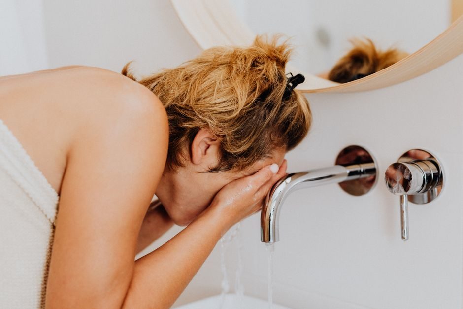 Eye Wash Station Buying Guide 2026: Specs, Types, Costs