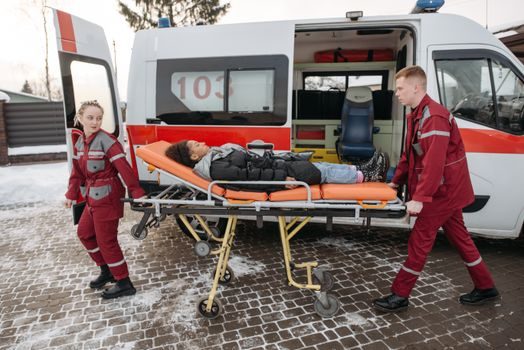 Eye Wash Station vs Stretcher - Comparison: eye wash station vs stretcher on 4 decision criteria