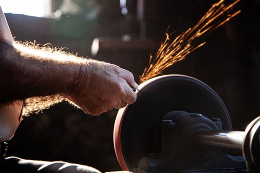 Fettling Grinder price and cost guide - Common failure modes and what to inspect