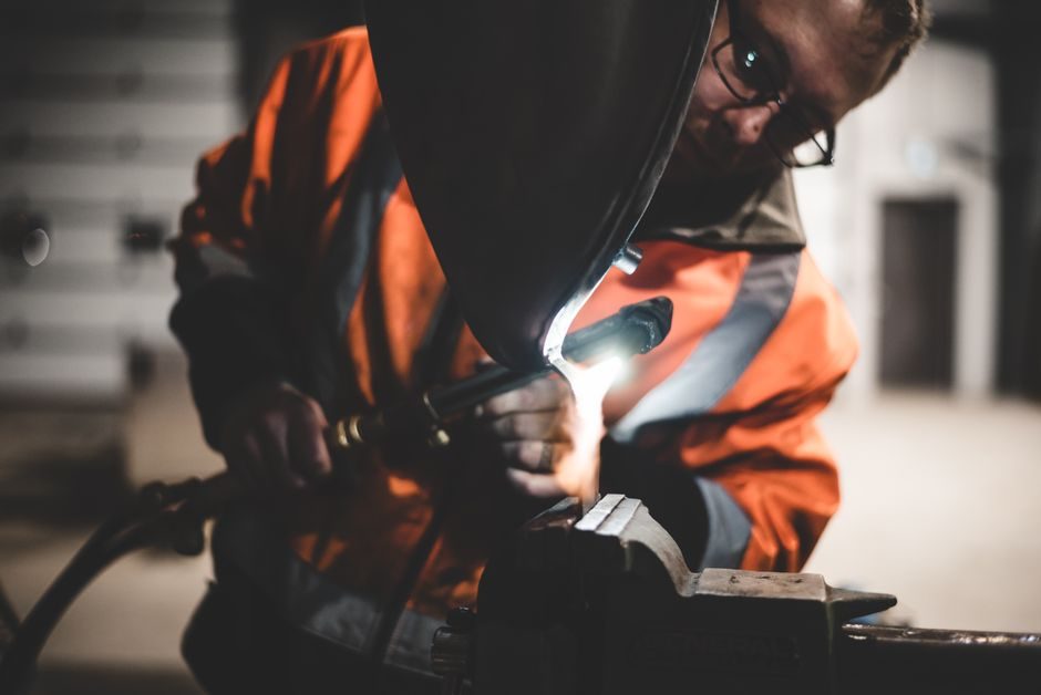 Fiber Laser Welder Price Map 2026: From $3K Handheld to $1.5M Battery-Pack Cell