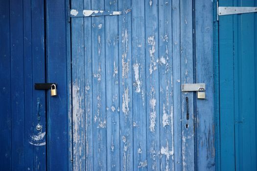 Fire Door buying guide 2026 - Hardware Set: Closer, Hinges, Panic Bar, Intumescent Seals