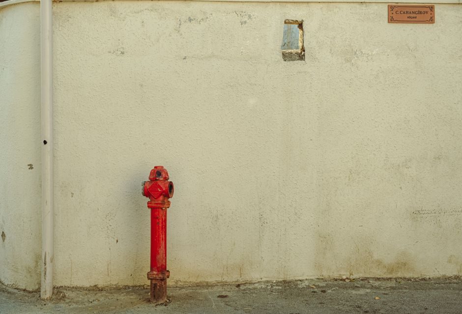 Fire Hydrant vs Smoke Detector: Spec Logic, Detection Physics and Sourcing Reality