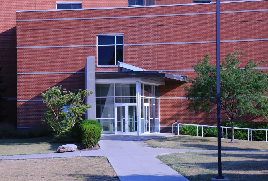 Fire-Rated Door vs Glass Curtain Wall: 2026 Spec Cut