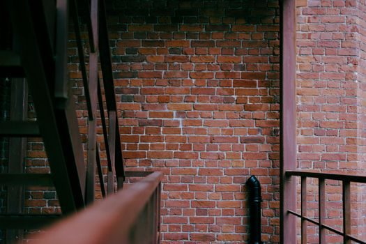 Fired Clay Brick advantages and disadvantages - Selection Criteria and Application Boundaries