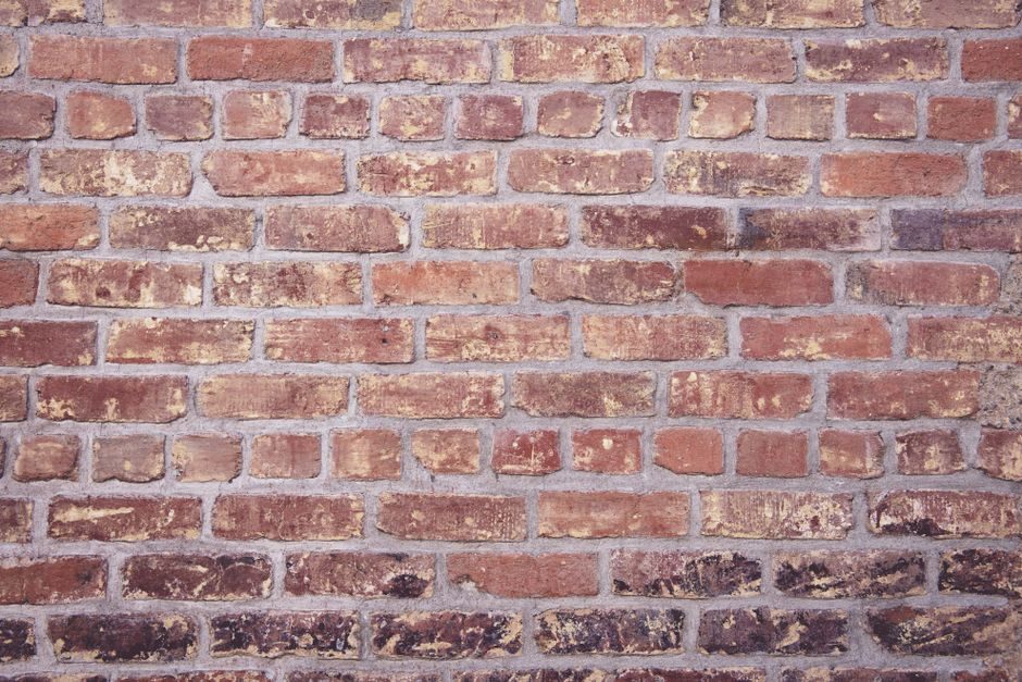 Fired Clay Brick Installation: Substrate Prep, Mortar Match, Joint Control, and Heat-Up
