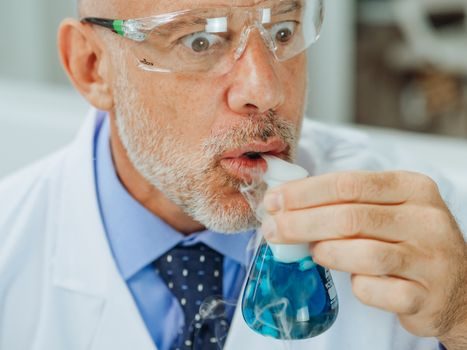 how to choose a Fluororubber (FKM) - Chemical compatibility: hydrocarbons, acids, steam