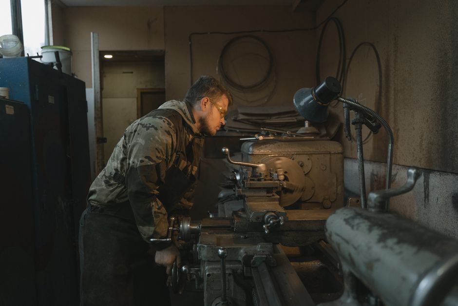 Forging Press Types, Force Bands, and Application Map