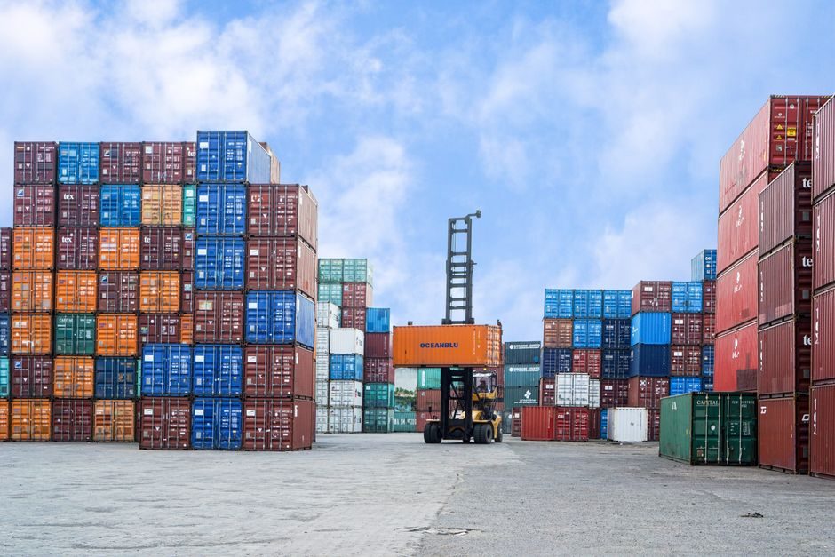 Forklift TCO: Cost Drivers, 7-10 Year Spend Stack and Selection Trade-Offs