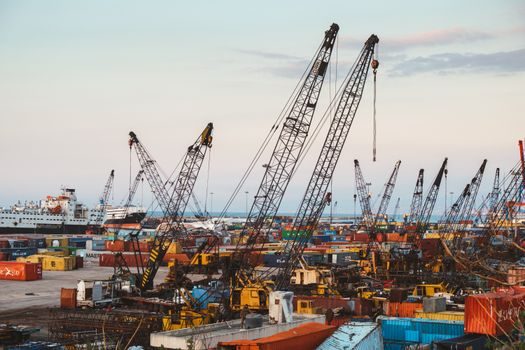 Gantry Crane selection criteria - Selection by Use Case: Workshop, Yard, Port, Fabrication
