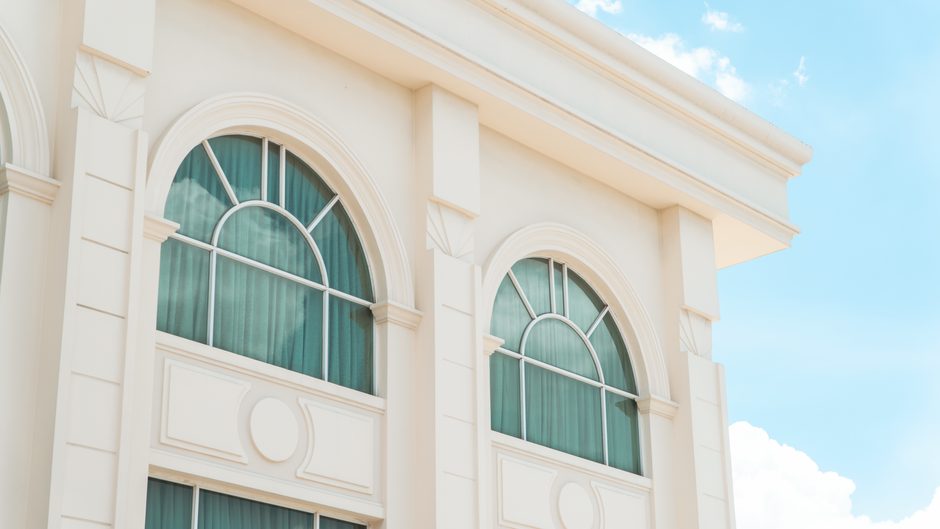 Glass Curtain Wall Selection: 5 Spec Gates for 2026 Building Envelopes
