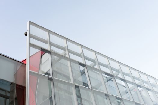 Glass Curtain Wall vs Aluminum Window & Door - Selection Criteria: Span, Load and Movement