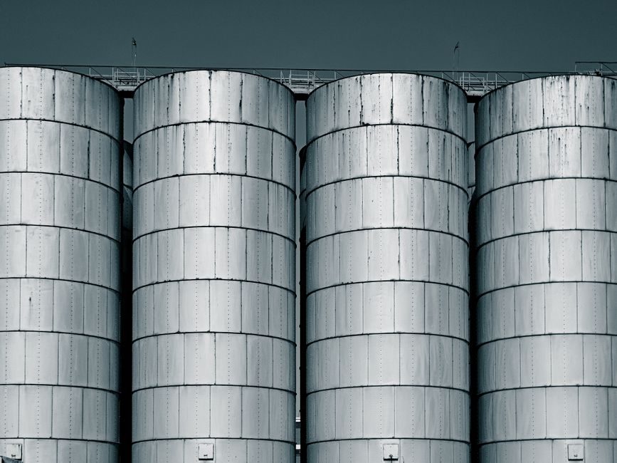 Grid-Scale BESS Smart Manufacturing: 2026 Automation Stack Specs and Vendor Signals