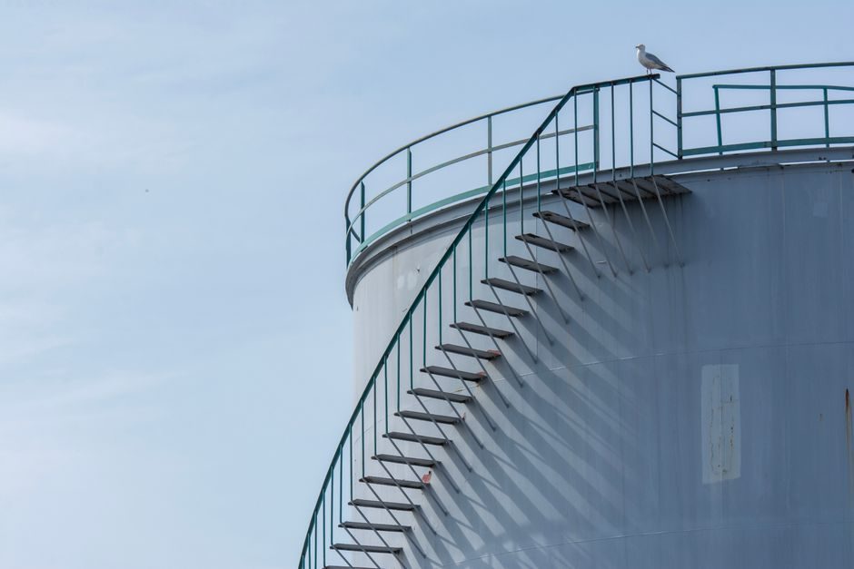 Guided Wave Radar vs Laser Level Sensor: Spec-First Selection Map