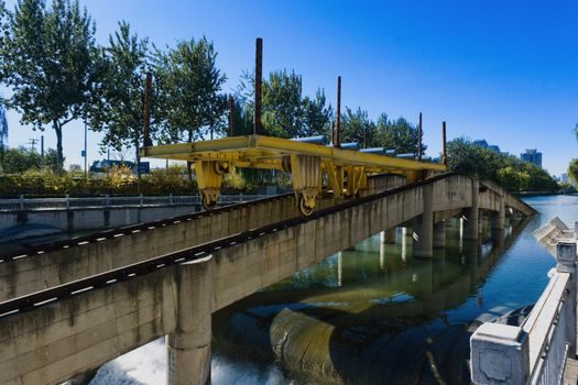 Helical Gear Reducer installation guide - Initial Run-In, Load Step-Up, and Acceptance Gates