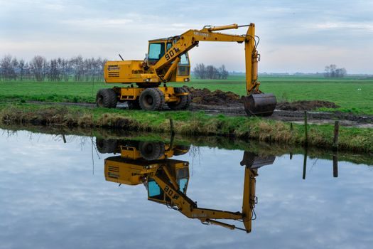 how to choose a mini excavator - Sourcing, Standards, and Cross-Border Buying