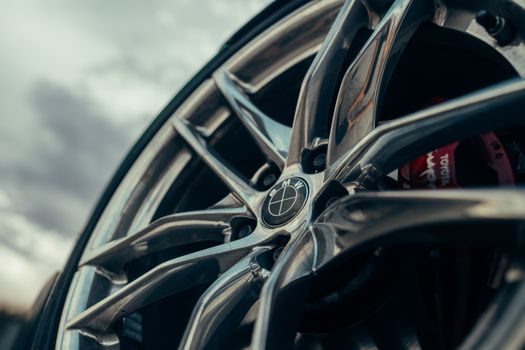 how to choose a Titanium Alloy - Real Use Cases Mapped to the Class