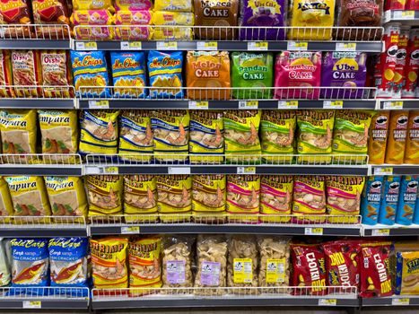 how to choose a Order Picker - Aisle Width, Aisle Type and Guidance Options