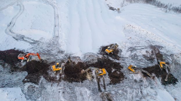 Excavator selection for mining operations - Trackable Signals to Watch Through 2026
