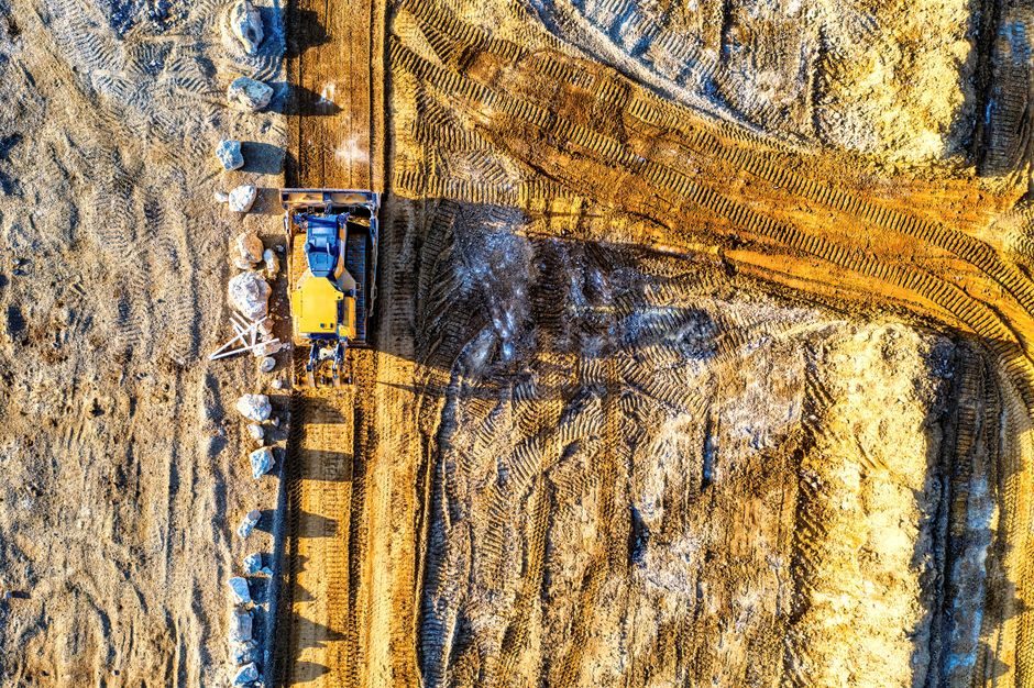 IE4 High-Efficiency Motor vs Motor Grader: Spec-First Decision Map