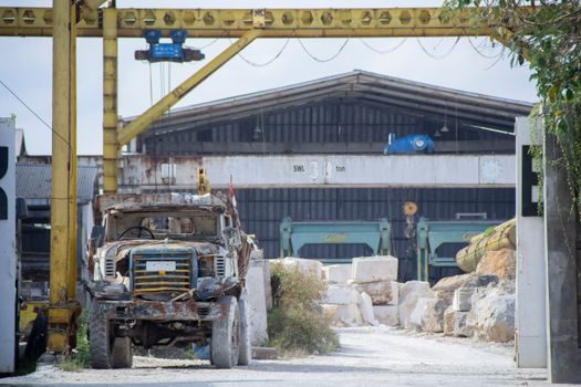 industrial mixer price and cost guide - Concrete-mixer band: hand, towable, and truck-mounted compared