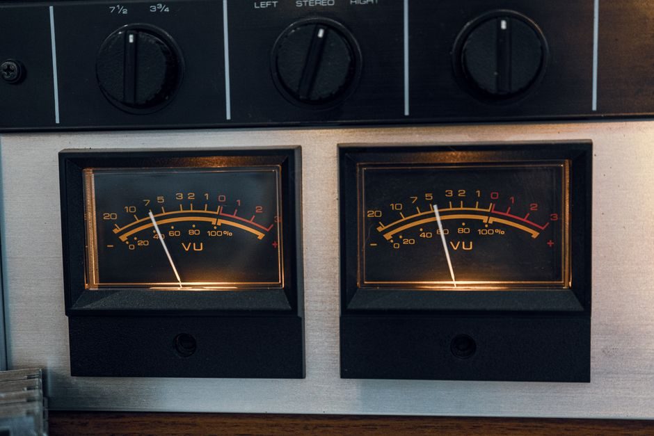 LCR Meter vs Signal Calibrator: Spec-Driven Decision Matrix