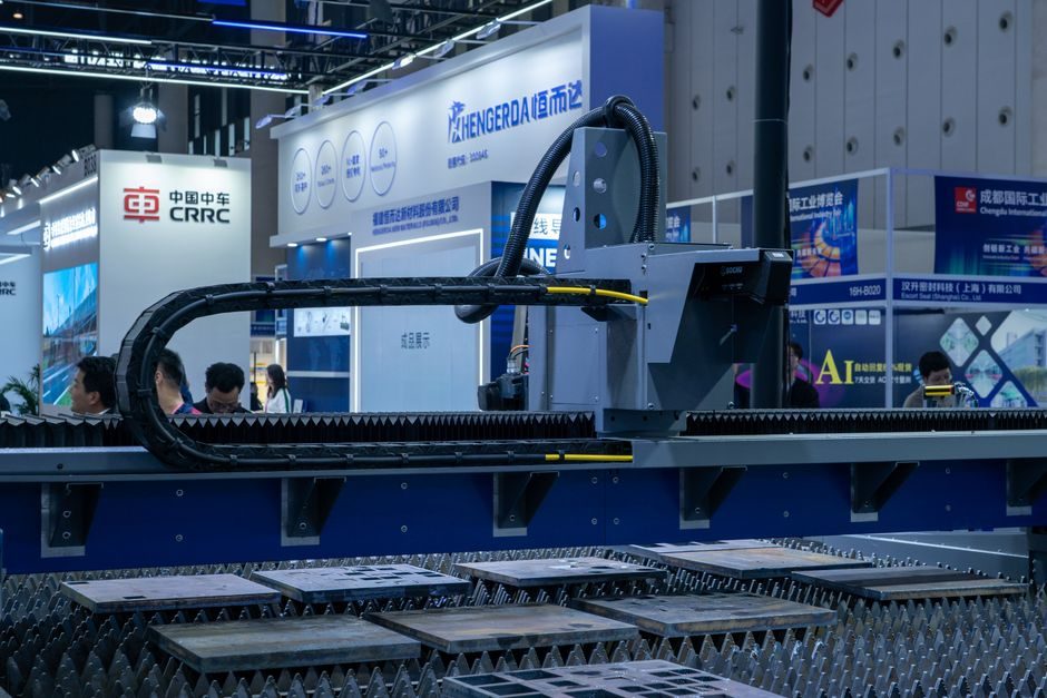 Linear Guide Advantages and Disadvantages: Spec-First Decision Map