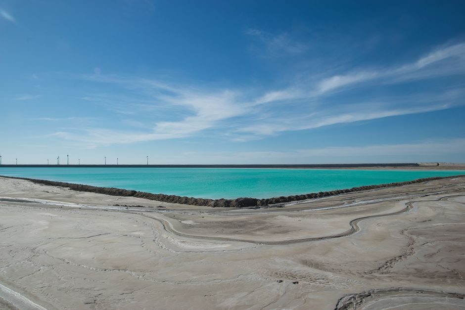 Lithium Hydroxide Supply Shortage: 2026 Risk Map by Grade, Grade-Mix Gap, and Buyer
