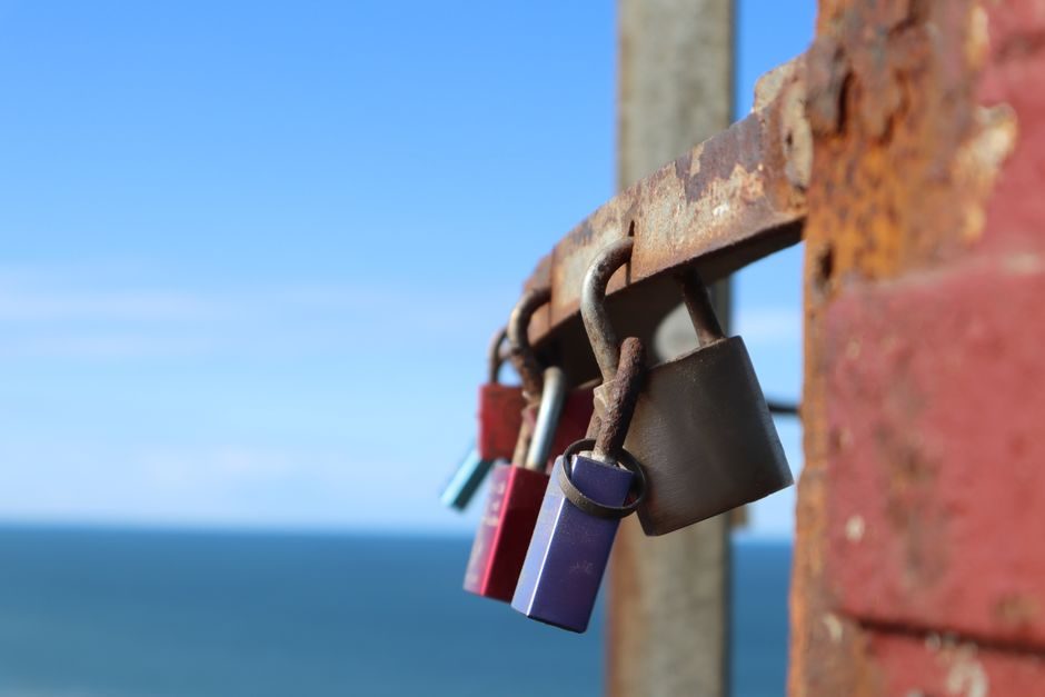 Lock Nut Sizing and Selection: Thread, Material, and Locking Mechanism Guide