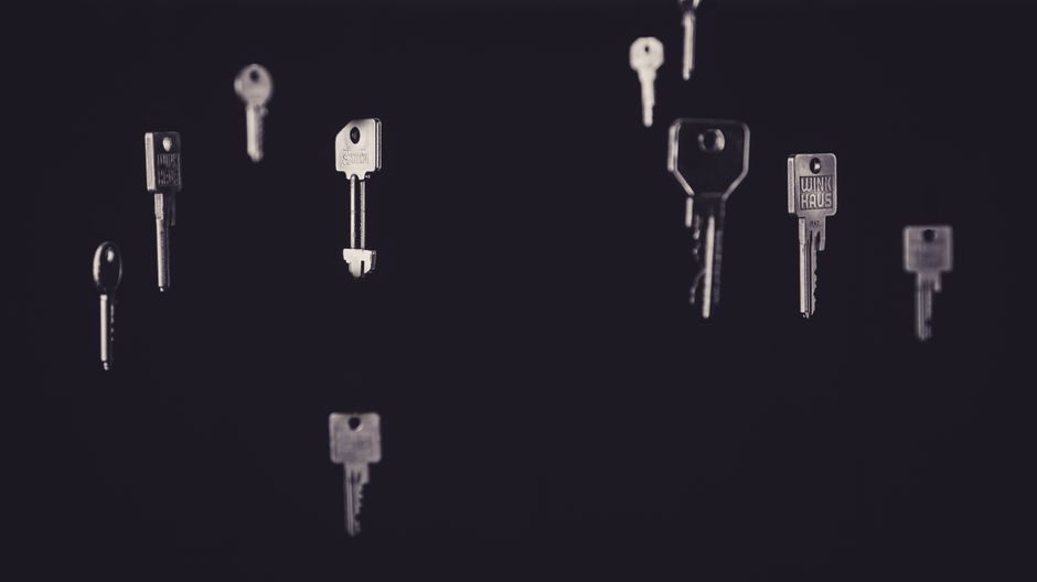 Locking Assembly vs Shaft Key: Torque, Tolerance and Spec Cut