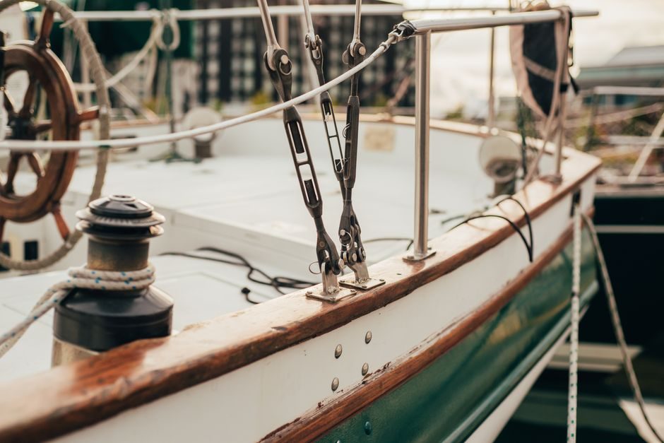 Marine Copper Alloy Selection: C706, C715, C955 and C464 Compared by Spec