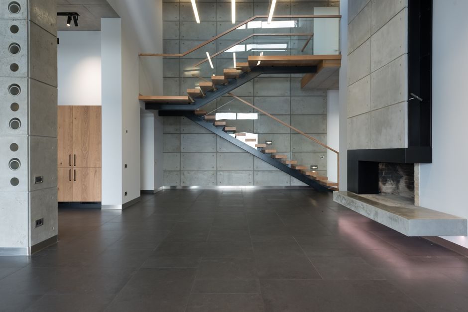 Mezzanine Platform Types, Load Classes, and Industrial Applications