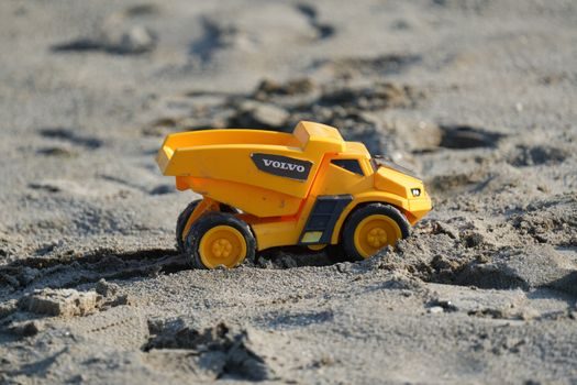 Mining Dump Truck sizing and selection guide - Limitations, Failure Modes and Sourcing Risk