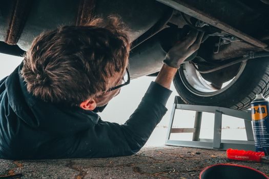 Mold Base installation guide - Common Failure Modes and When to Replace, Not Repair