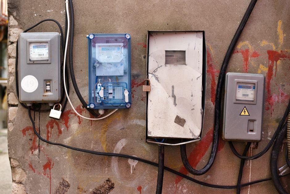Motor Protection Relay vs Microcomputer Protection Relay: Spec Decision Map
