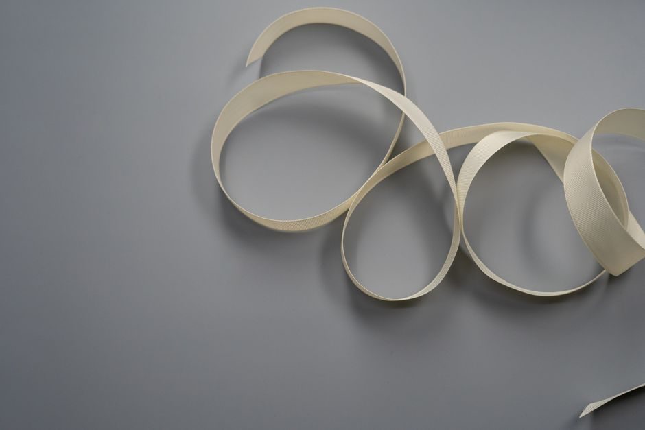 Nylon vs PTFE: Spec-Driven Selection for Seals, Wear Parts and Chemical Service