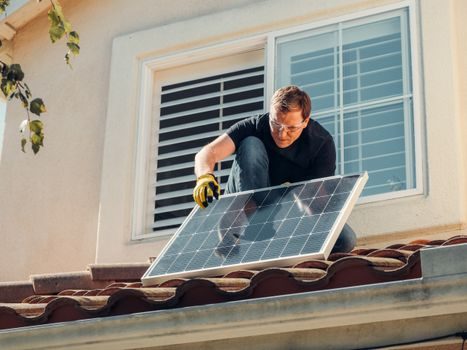 solar panel OEM vs ODM manufacturing - Limitations and Failure Modes of Each Model