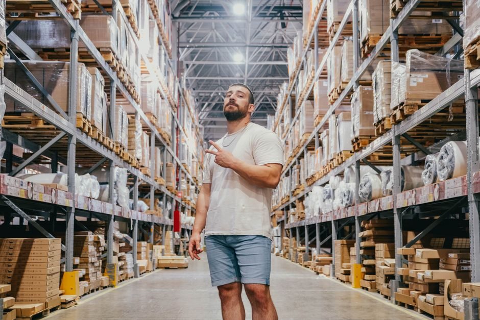 Order Picker Advantages and Disadvantages: Spec, Use-Case, and Selection Map