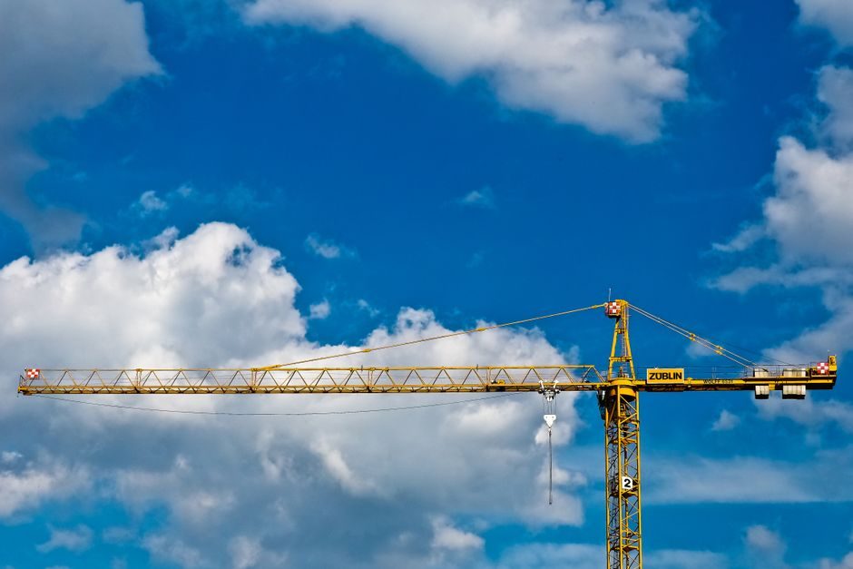Overhead Bridge Crane Suppliers 2026: China Cluster Map, Price Bands and Sourcing Reality