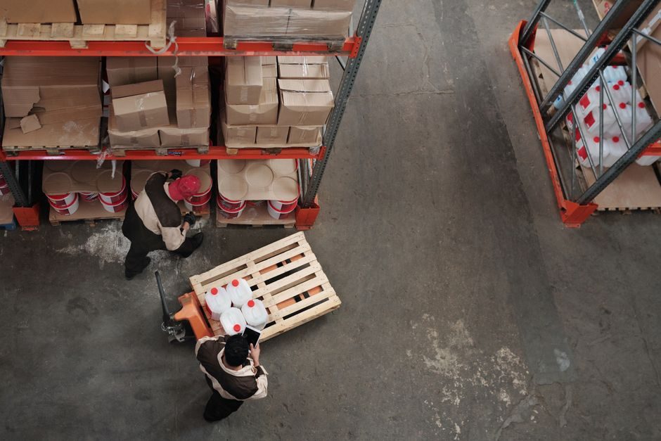 Pallet Stacker Types: 2026 Spec Map, Duty Classes, and Selection Grid