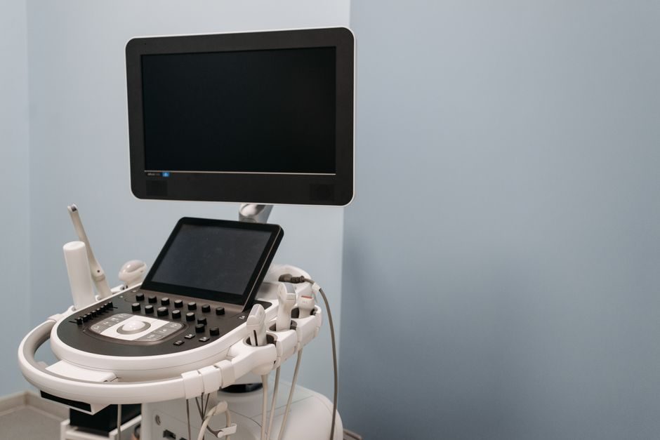 Phased Array UT System Selection: Aperture, Frequency, TFM, and Standard Fit