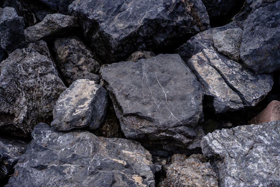Phosphate Rock Suppliers 2026: China Sourcing Map, Spec Bands, and Vendor Tiers