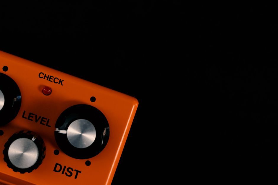PID Controller vs Signal Conditioner: Function, Specs, and When to Spec Each